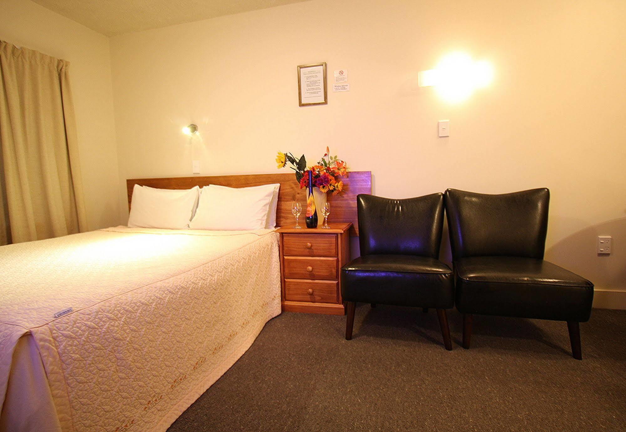 Auto Lodge Motel Hamilton Buitenkant foto