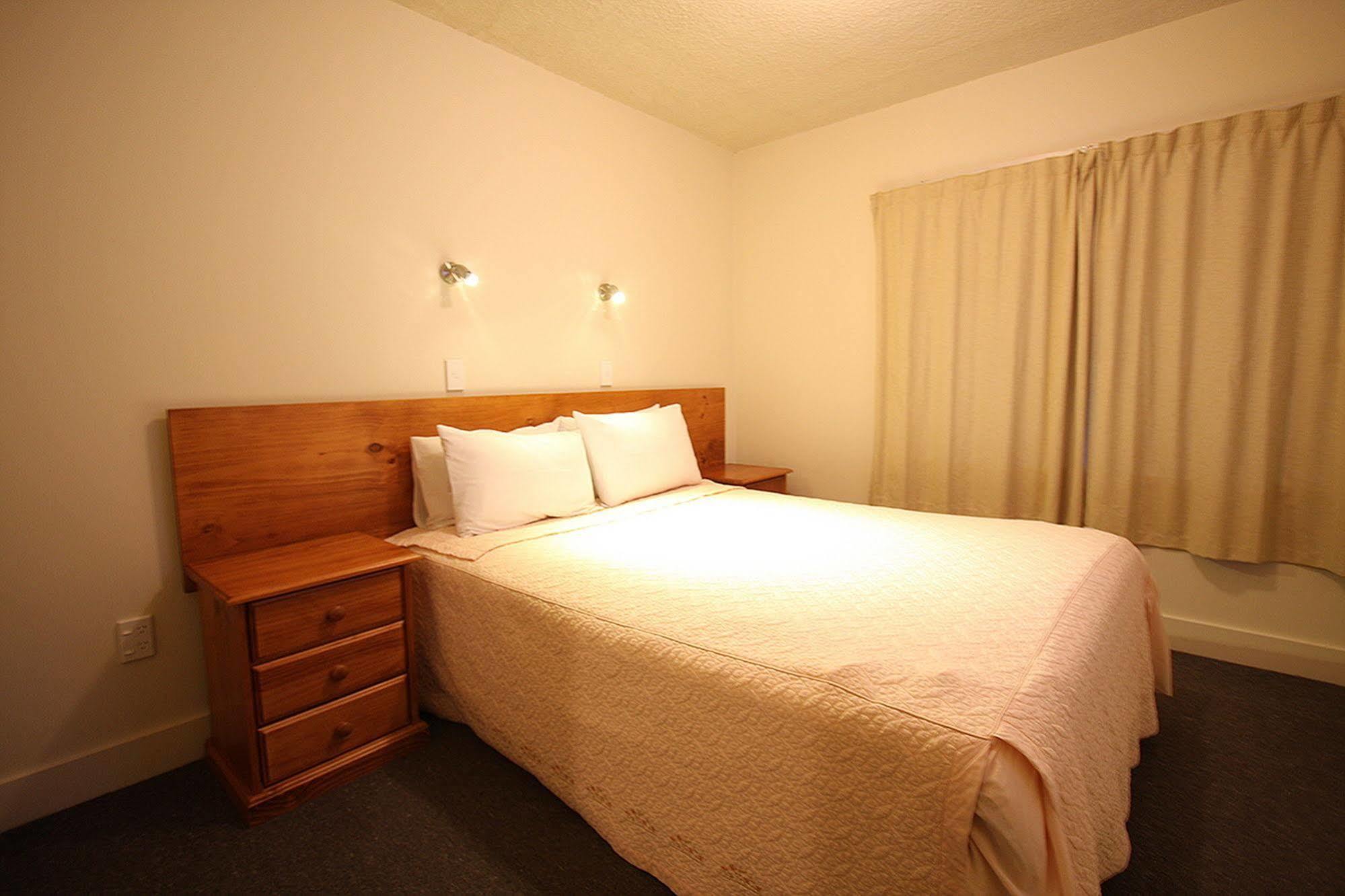 Auto Lodge Motel Hamilton Buitenkant foto